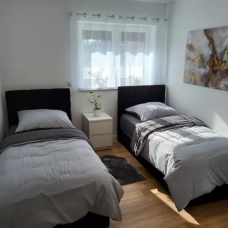 Apartment Asih *